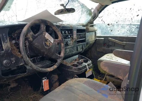 2024 Chevrolet Express Cargo Rwd 2500 Extended Wheelbase Wt from USA, damaged, VIN 1GCWGBFP3R1292675